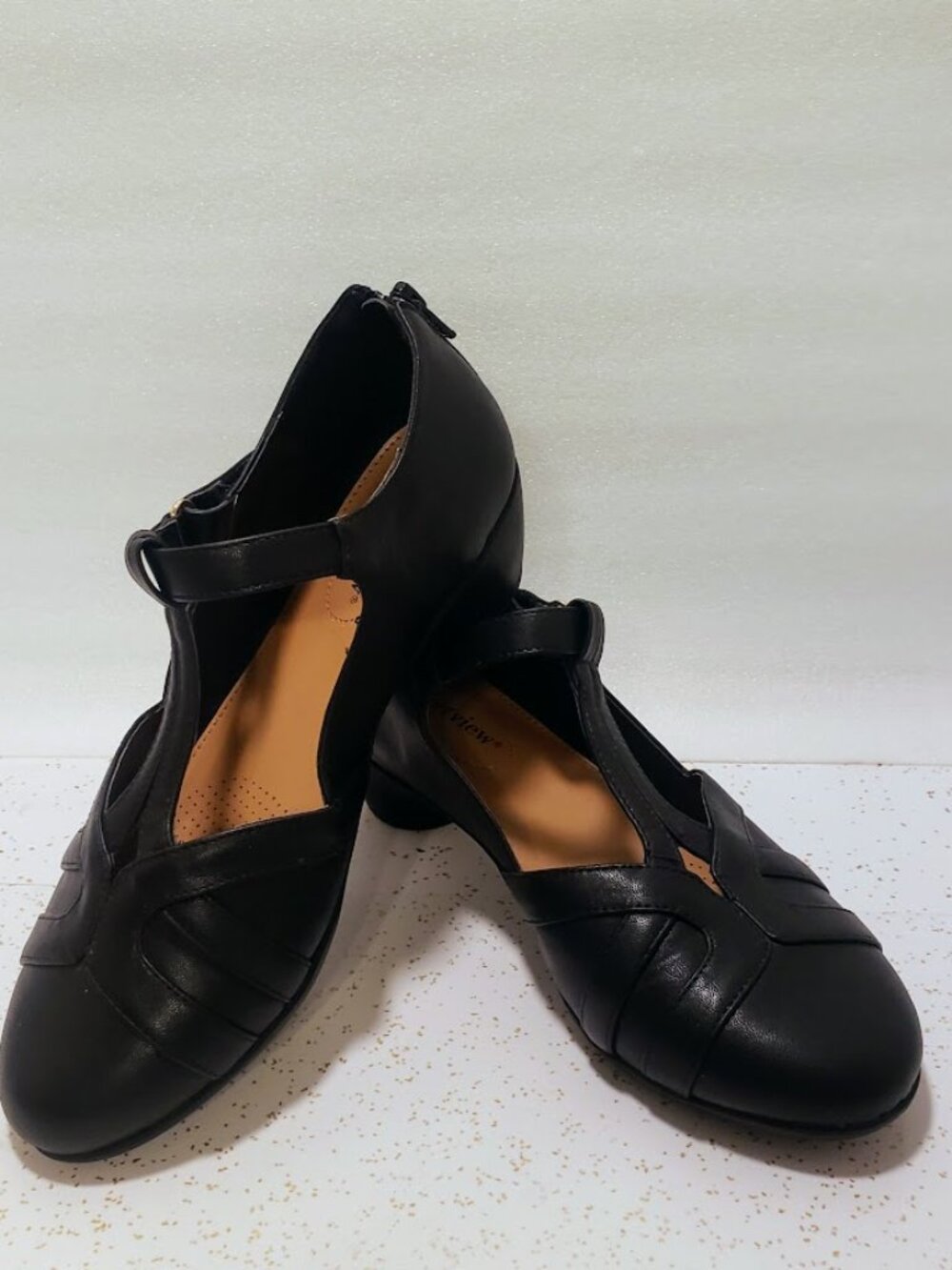 Comfortview Celine Black T-Strap Shootie Heels Womens Size 7.5W Wide Low Heel